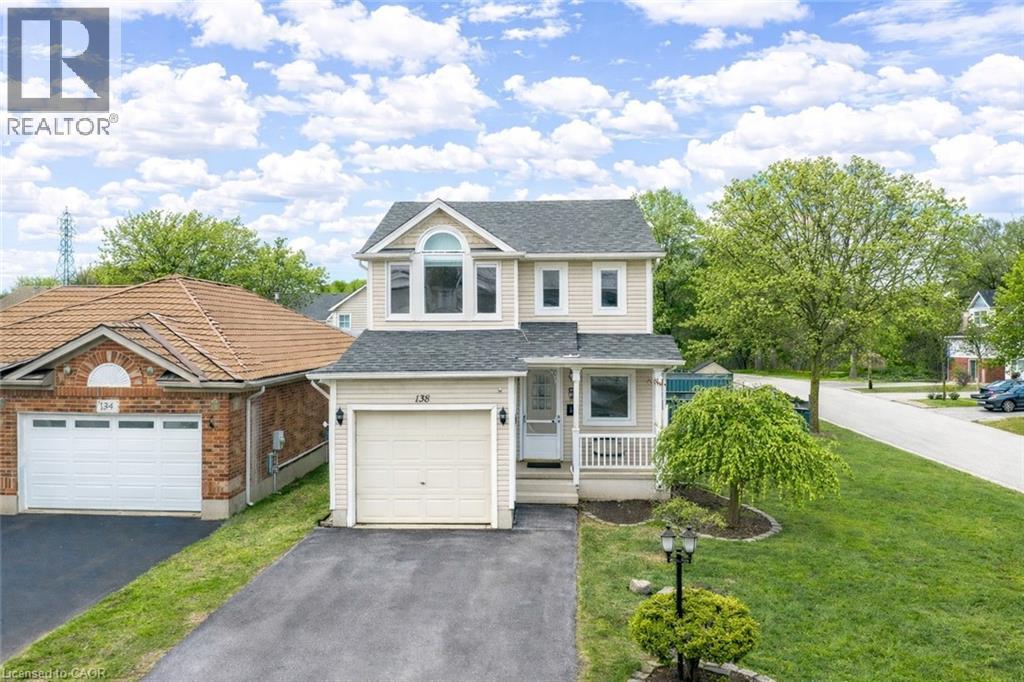 135 VERONICA Drive, Kitchener