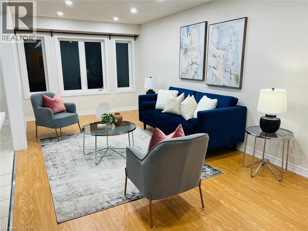 570 LINDEN Drive UnitNo. 3, Cambridge