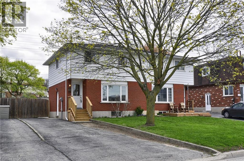 114 BAKERSFIELD Drive, Cambridge