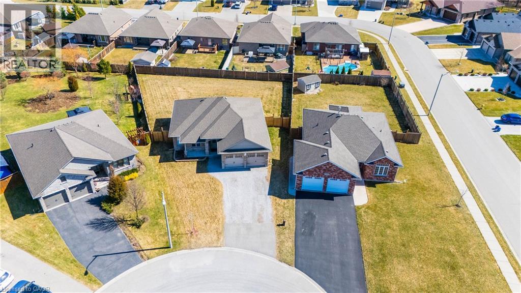 7 CAVENDISH Court, Simcoe
