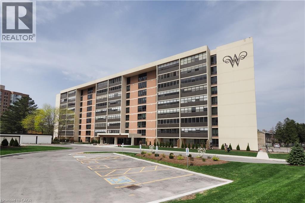 65 WESTMOUNT Road N UnitNo. 902, Waterloo