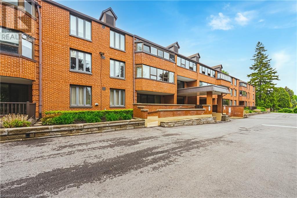 150 WILSON Street UnitNo. 215, Ancaster