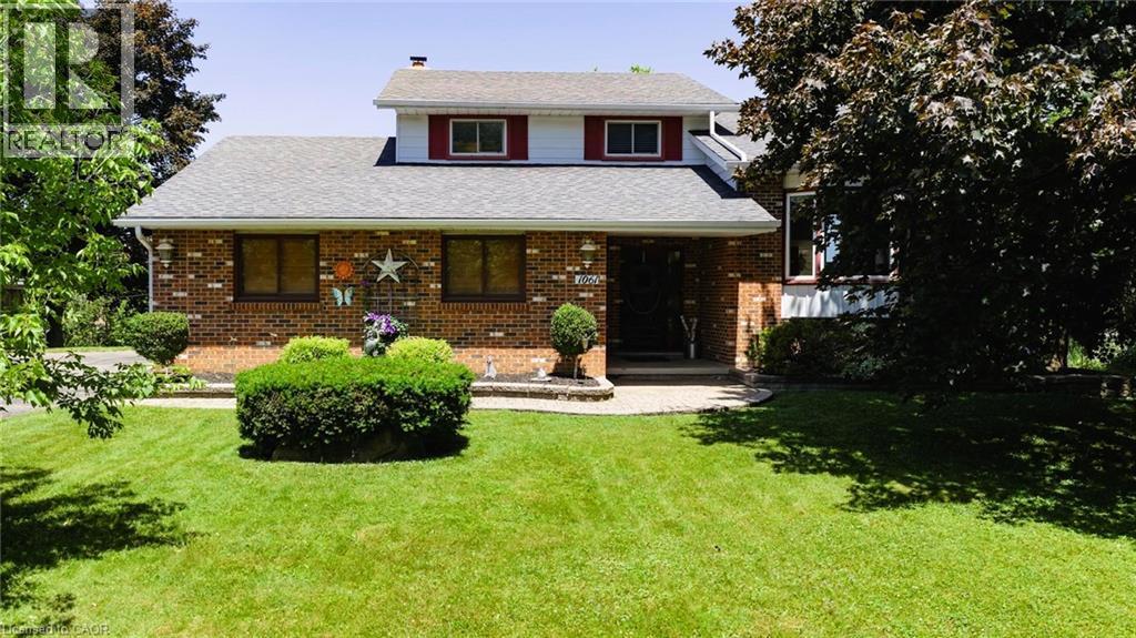 1061 HENRY Street, Wellesley
