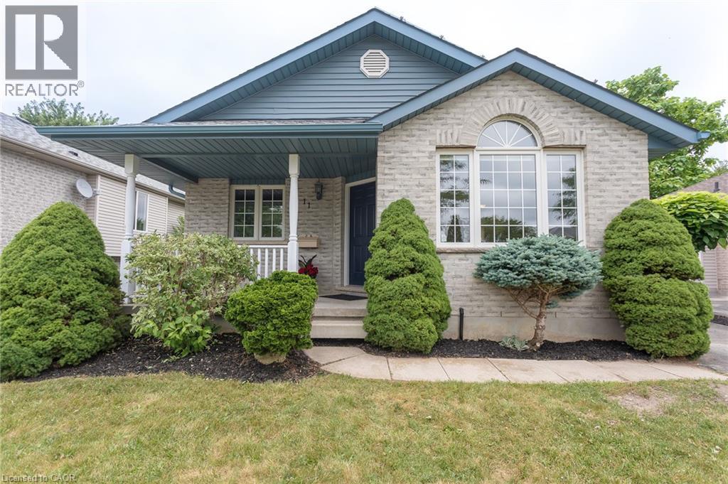 11 GOLDENROD Court, St. Thomas