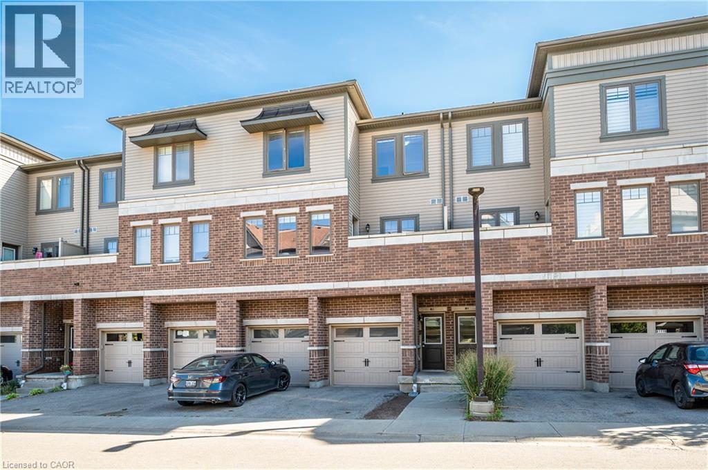 70 WILLOWRUN Drive UnitNo. B2, Kitchener