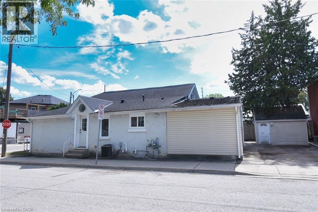 139 CHESTNUT Avenue, Brantford