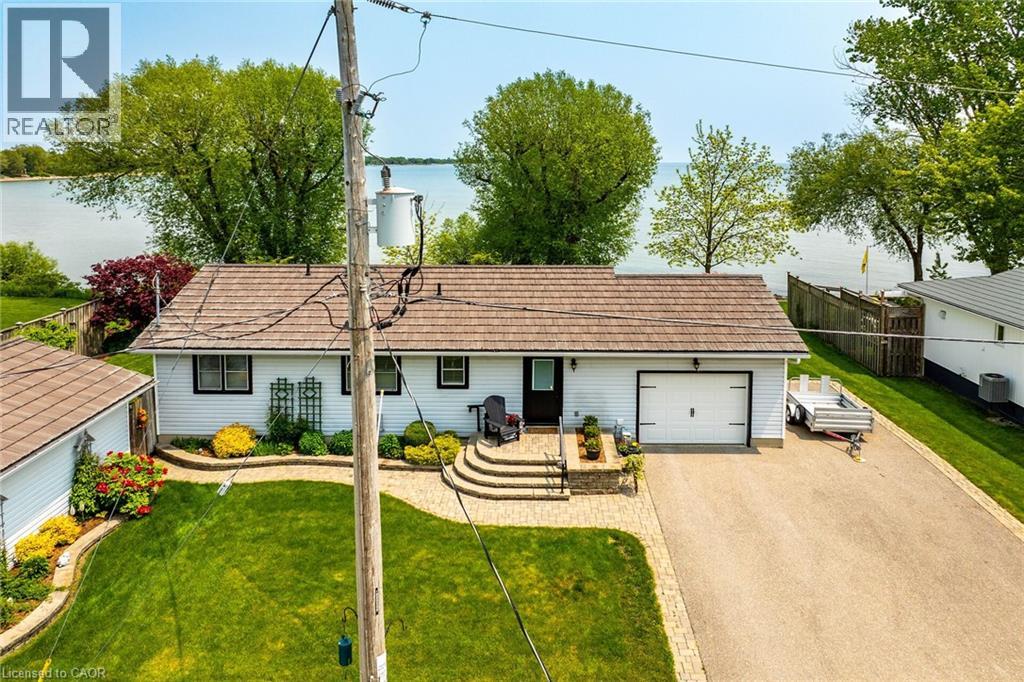 92 HOOVER POINT Lane, Selkirk