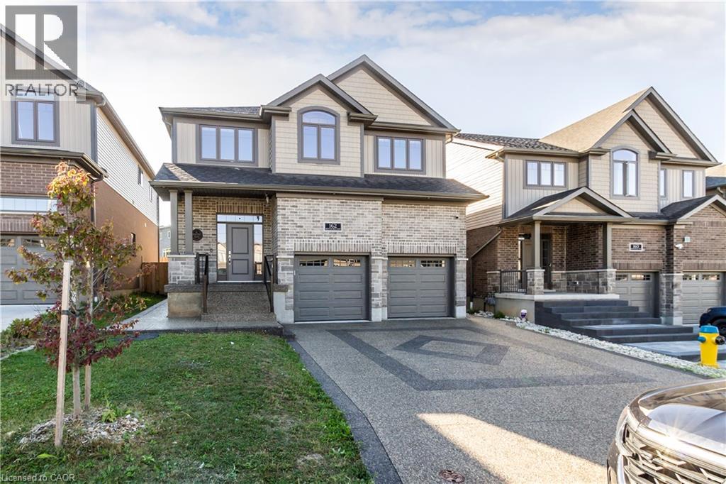 162 MOUNTAIN HOLLY COURT, Waterloo