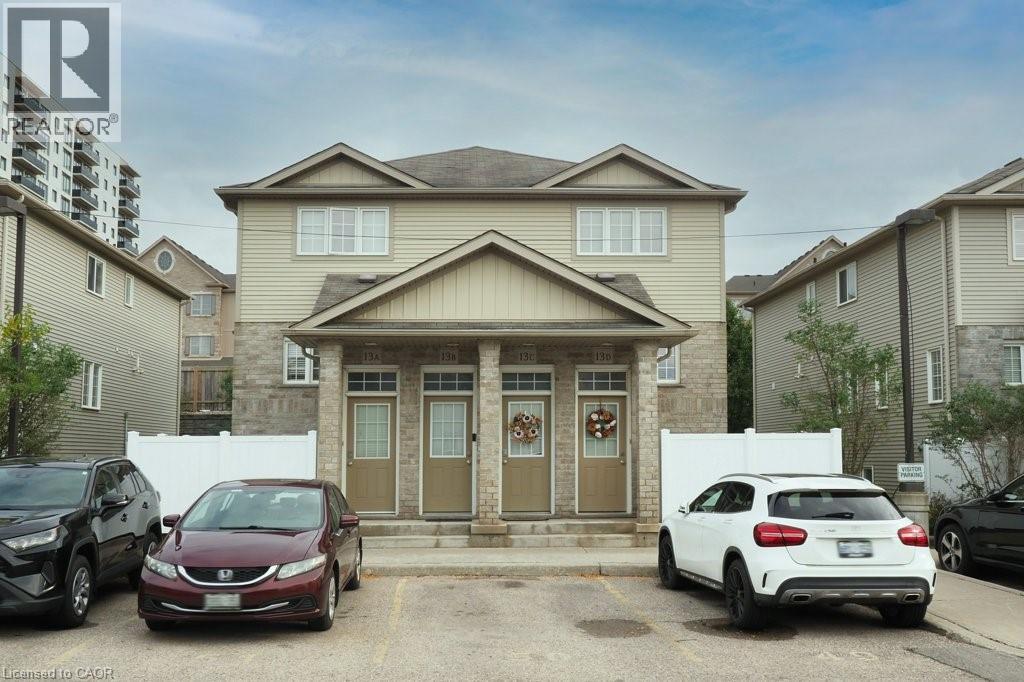 240 WESTMEADOW Drive UnitNo. D13, Kitchener