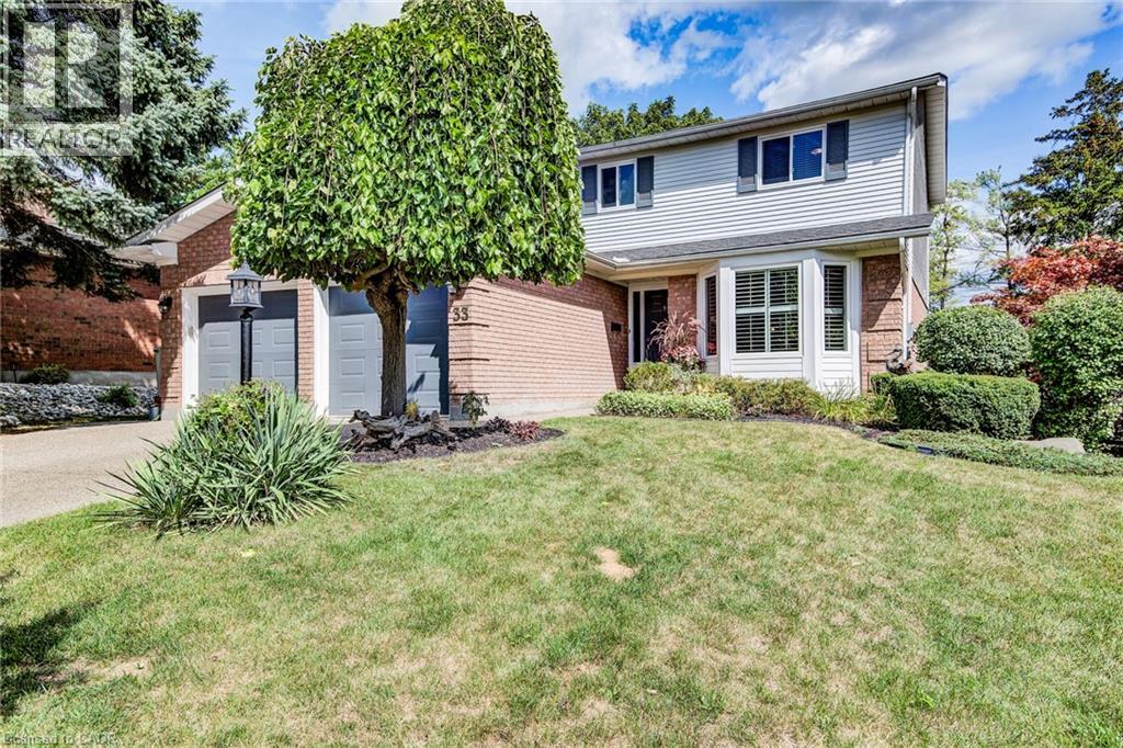 33 TINATAWA Court, Kitchener