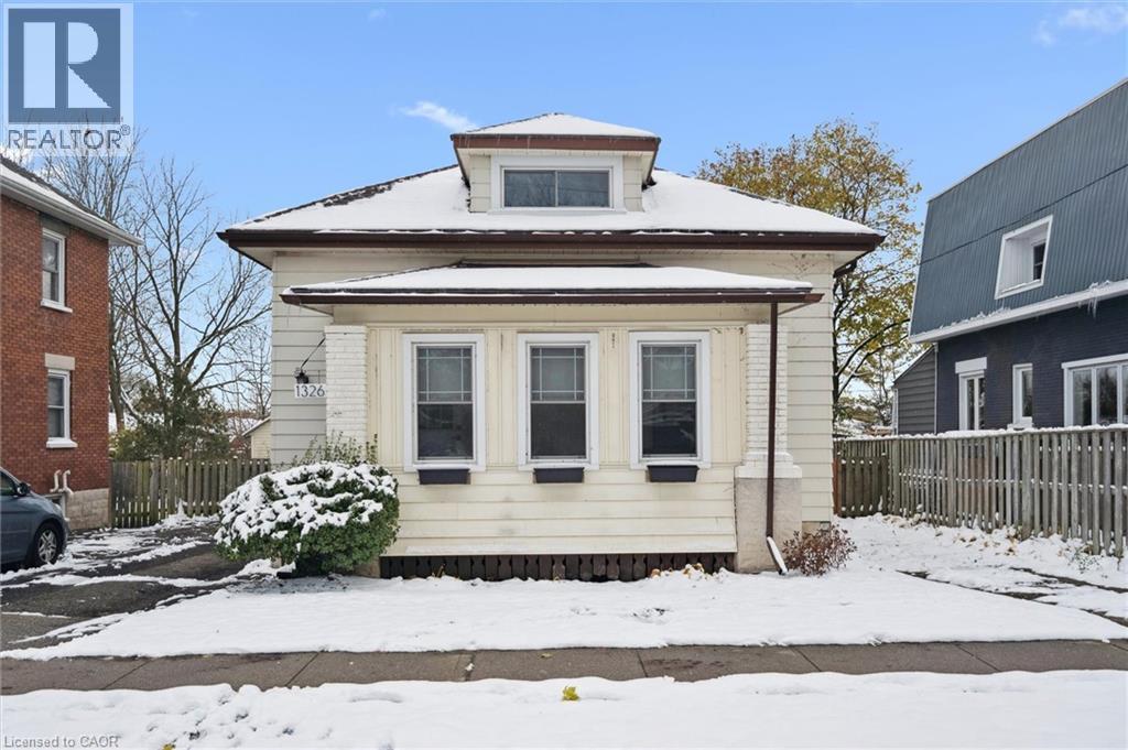 1326 QUEENSTON Road, Cambridge