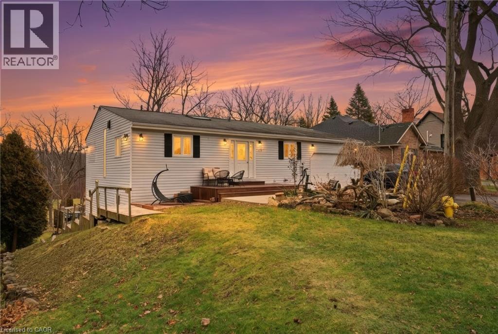 430 WINNIETT Street, Caledonia