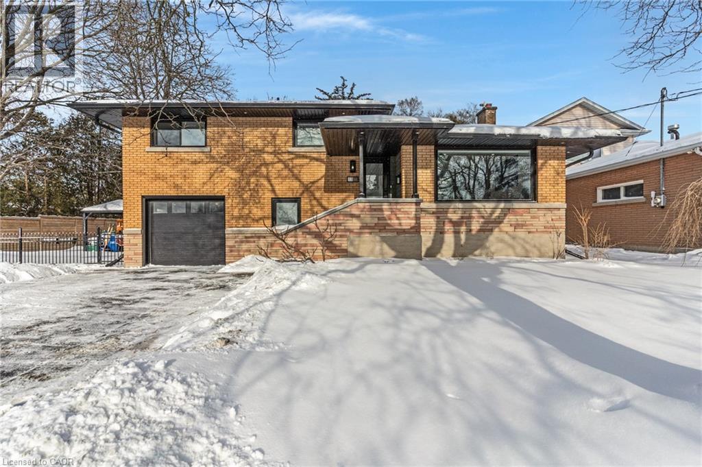 1735 QUEENSTON Road, Cambridge