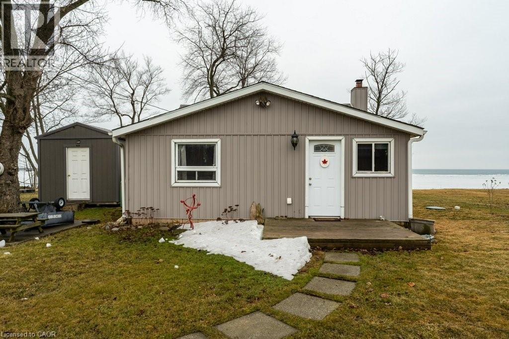 1115 NEW LAKESHORE Road, Walpole