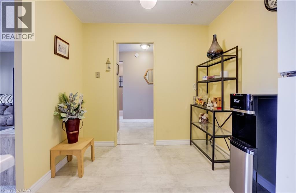 225 HARVARD Place UnitNo. 911, Waterloo