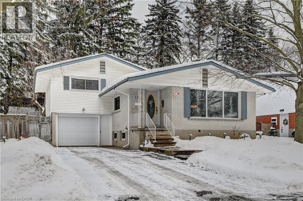 132 FOREST HILL Drive, Kitchener