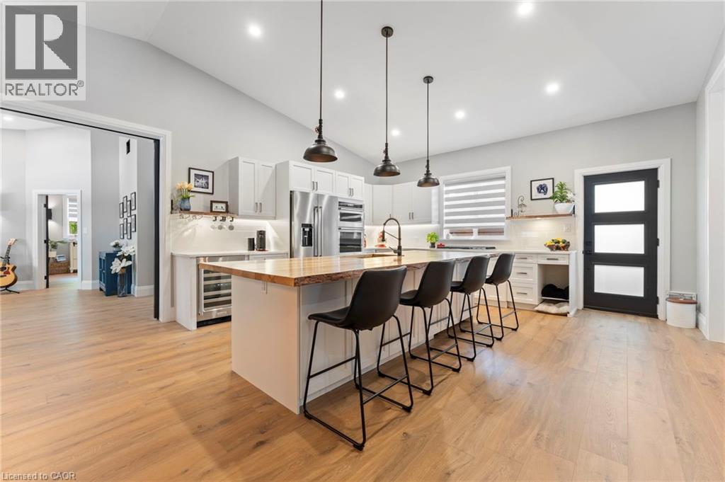 1283 SWAN Street, Ayr