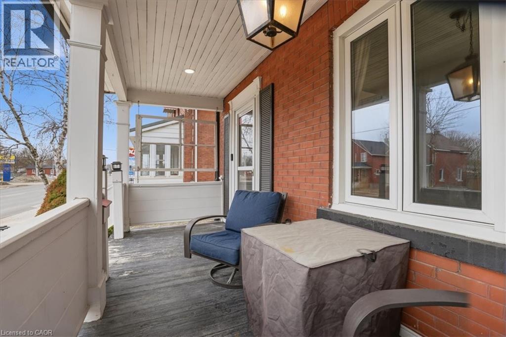 608 ONTARIO Street, Stratford