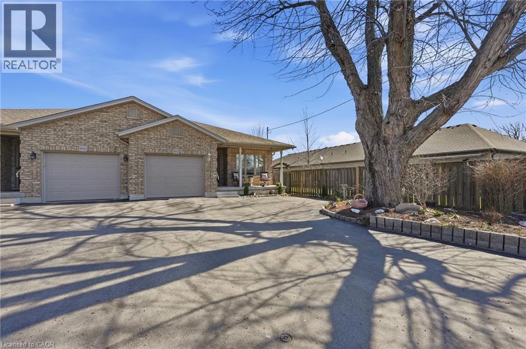 802 MAIN Street, Port Dover