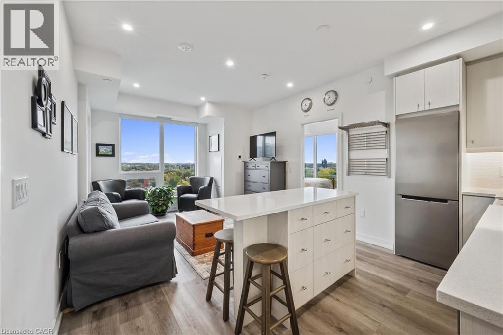 15 WELLINGTON Street S UnitNo. 909, Kitchener