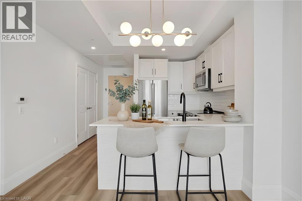 60 CHARLES Street W UnitNo. 1904, Kitchener