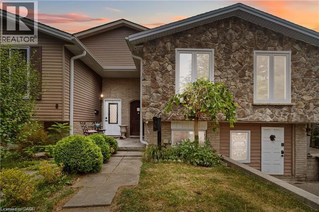 6 EQUESTRIAN Court, Brantford