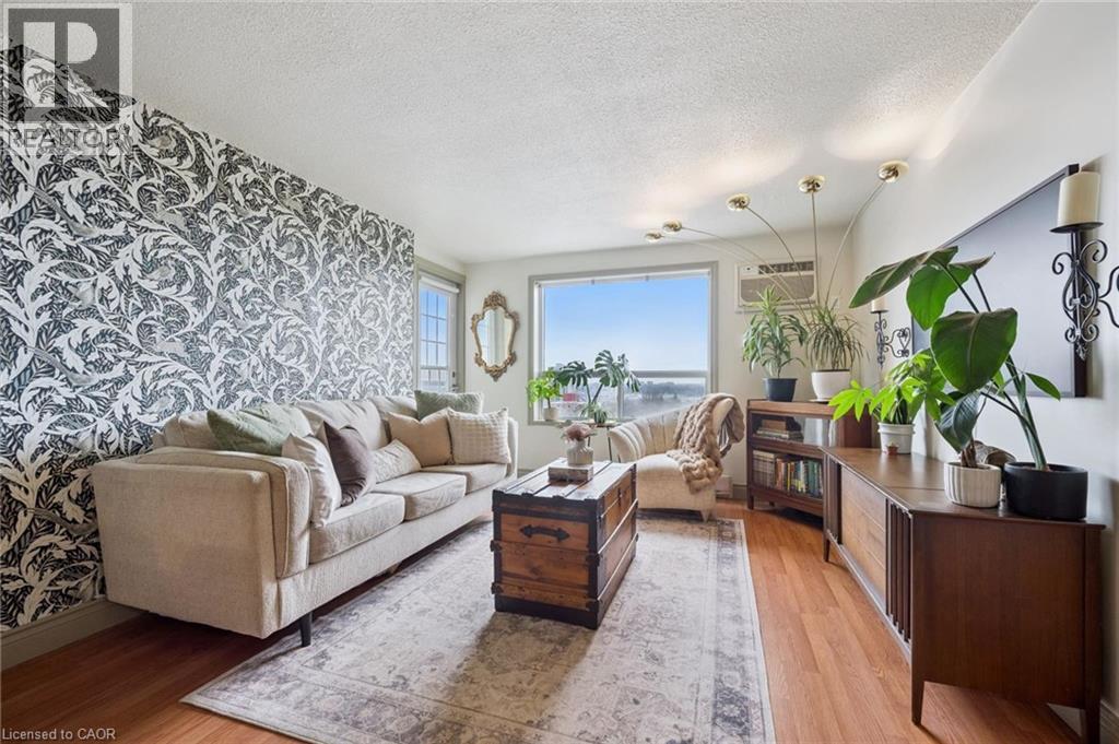 64 BENTON Street UnitNo. 1406, Kitchener