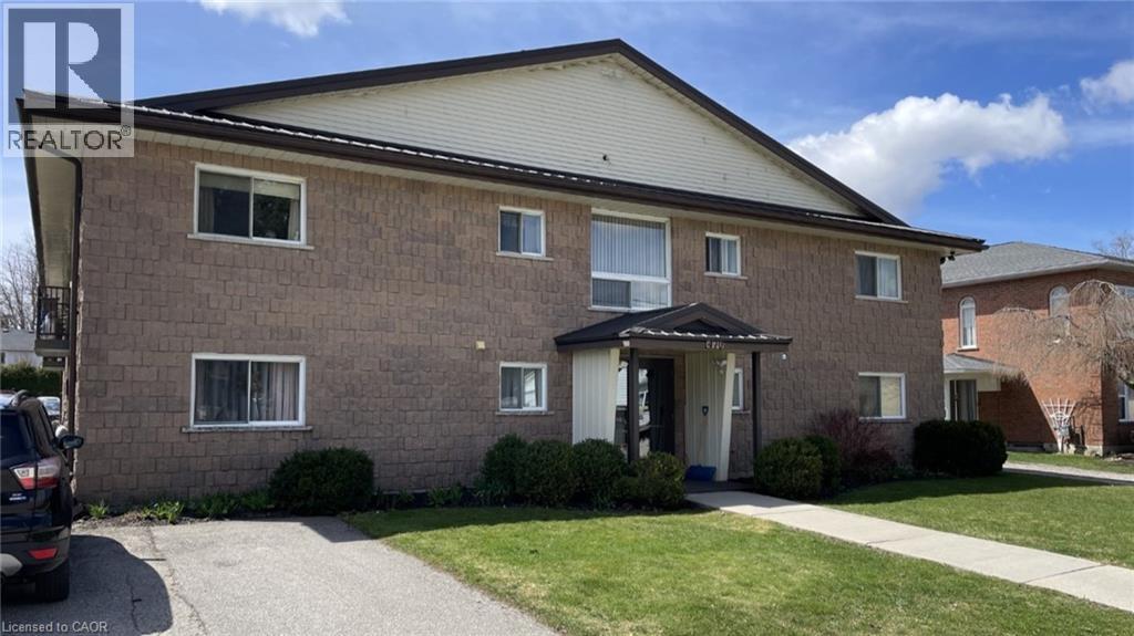 470 ELIZABETH Street E, Listowel