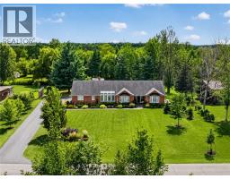 233 Cairns Crescent, MLS 40856581
