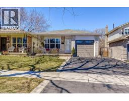 2405 Malcolm Crescent, MLS 40816824