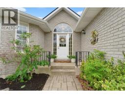 13 Pine Ridge Crescent, MLS 40843204