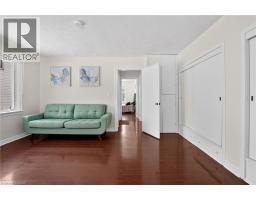617 LOCK Street W - 30