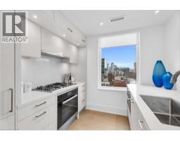 455 WELLINGTON Street W UnitNo. 610 - 11