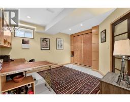 11 PEEL Street - 37
