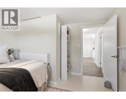 81 THOMSON Drive - 41