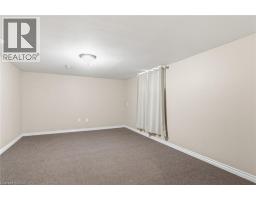 101 VICTOR Boulevard - 32