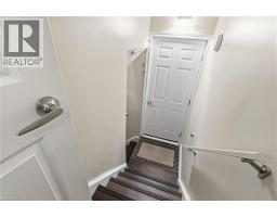 101 VICTOR Boulevard - 39