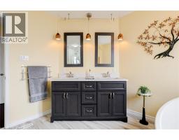 82 VANSICKLE Road - 30