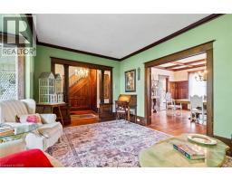 2 CARLETON Street N - 11