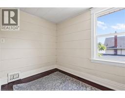 2 CARLETON Street N - 22