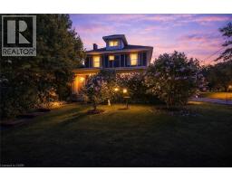 2 CARLETON Street N - 31