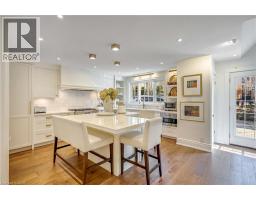 514 WILSON Street E - 14