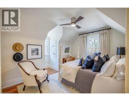 514 WILSON Street E - 33
