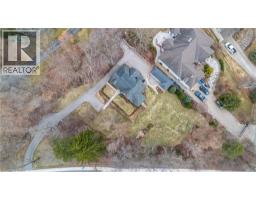 514 WILSON Street E - 47