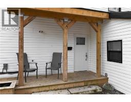 27 CAYUGA Street N - 3