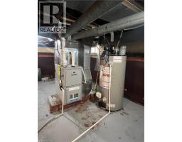179 VINE Street S - 15