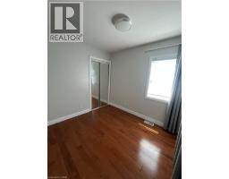 179 VINE Street S - 5