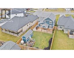 3549 CANFIELD Crescent - 34