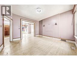 116 CATHARINE Street S - 3