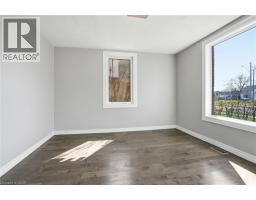 687 UPPER JAMES Street - 14